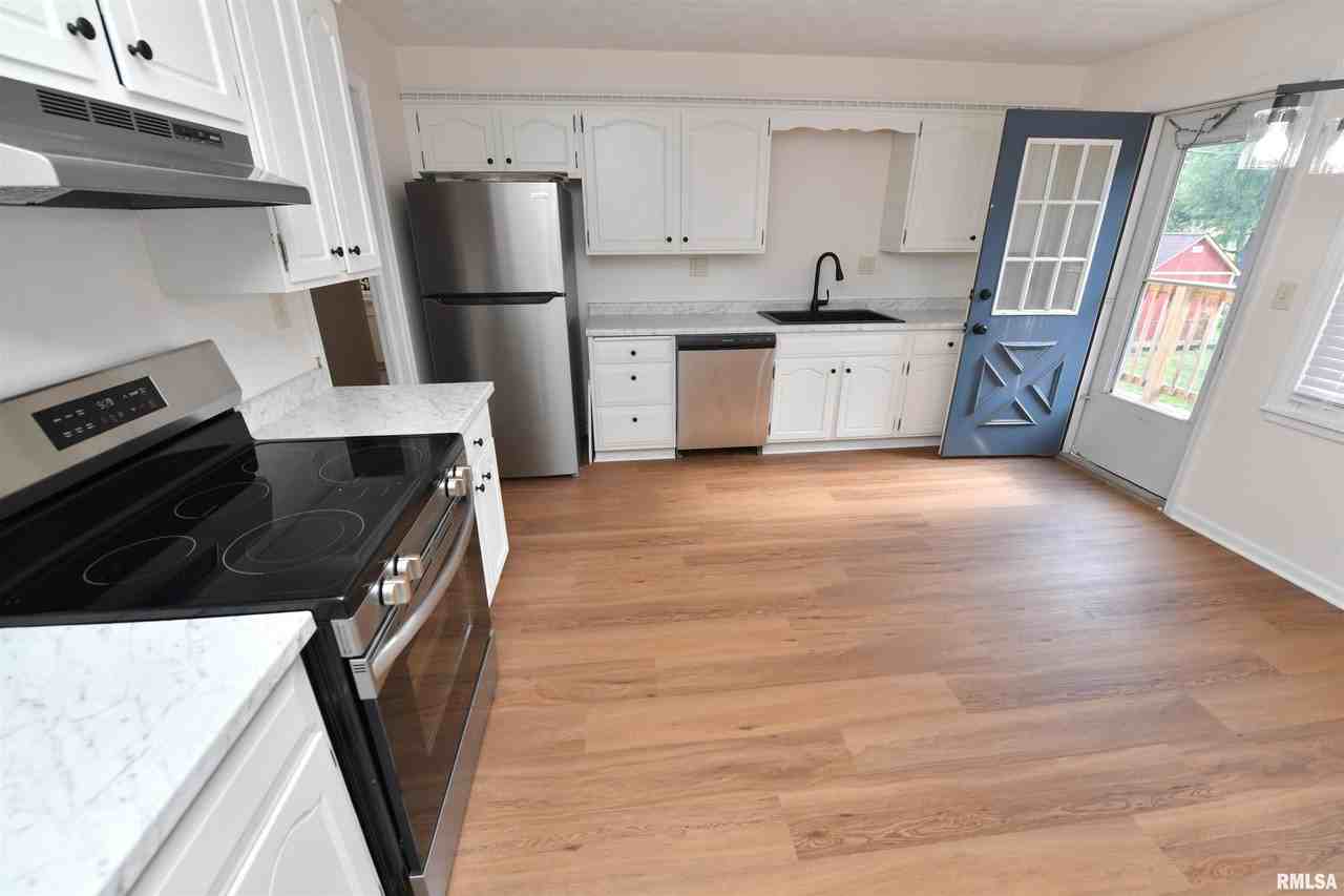 6915 N Flamingo Ct - Photo 7 of 45