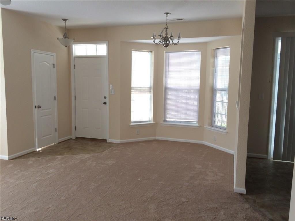 604 Teton Cir - Photo 3 of 26
