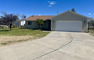 featured image of 132 Flora Pl