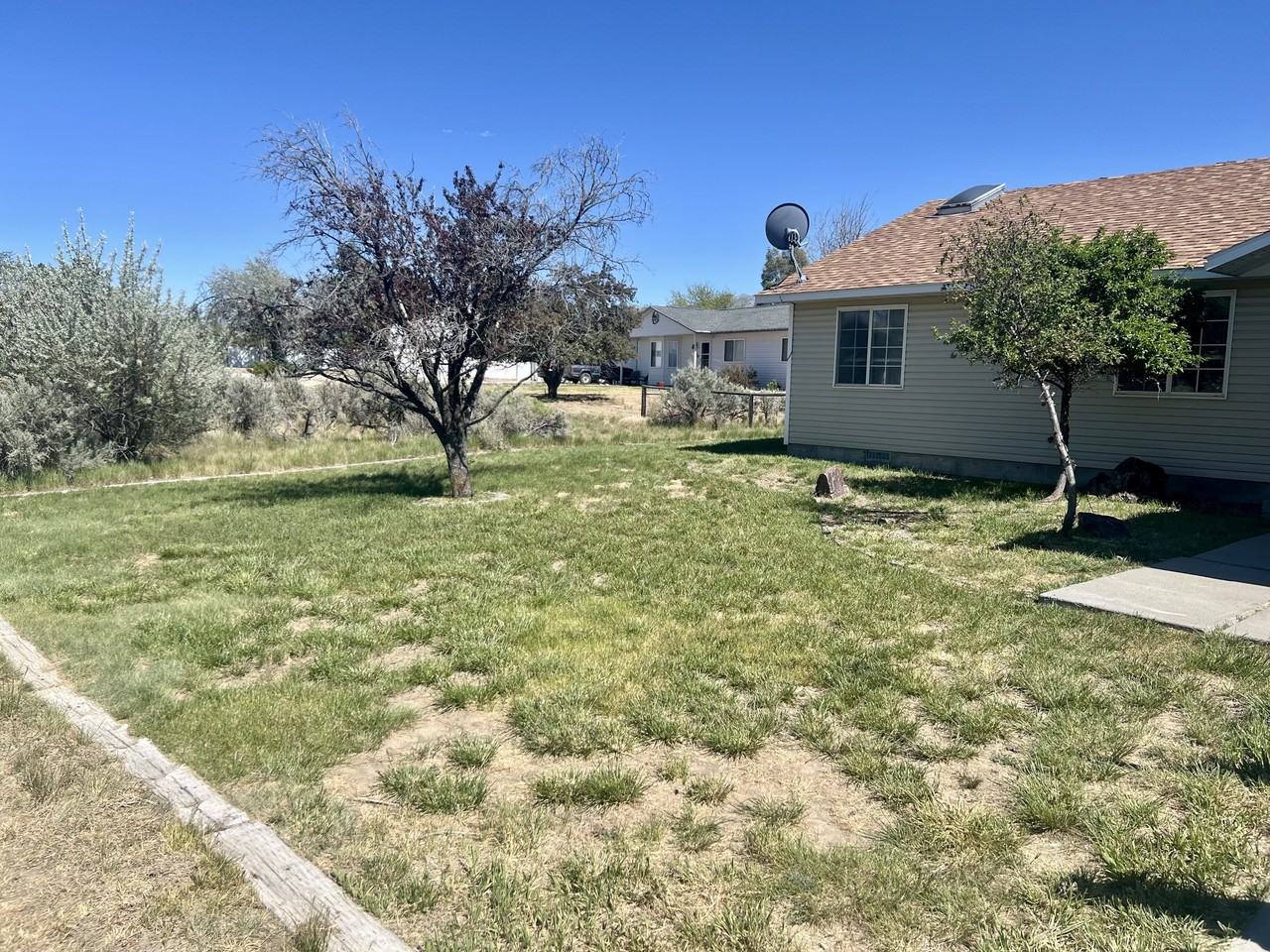 132 Flora Pl - Photo 3 of 31