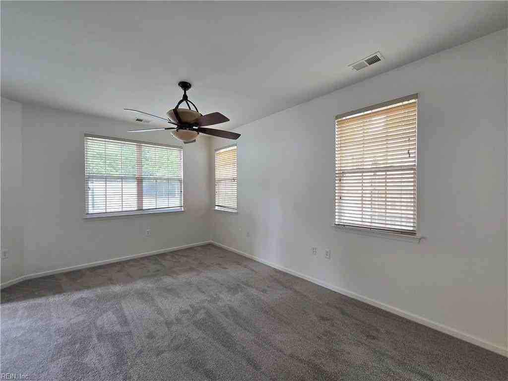 4425 Duffy Dr - Photo 2 of 15