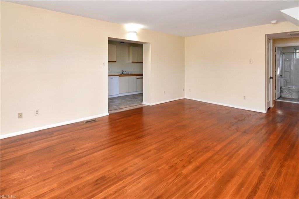 8204 Atlantic Ave #A - Photo 5 of 19