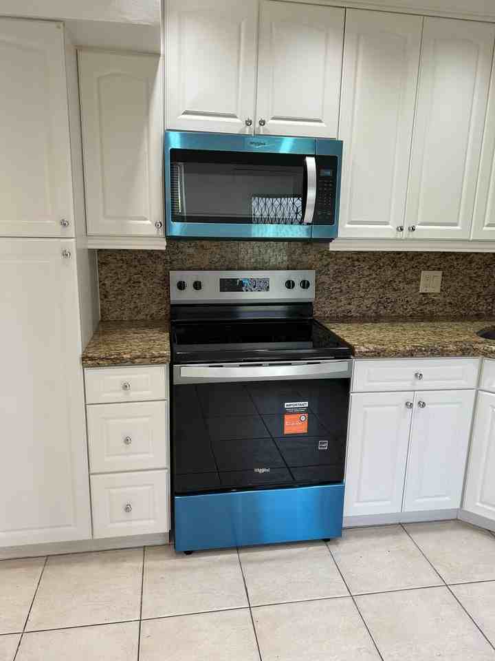3300 Spanish Moss Ter - Photo 6 of 30