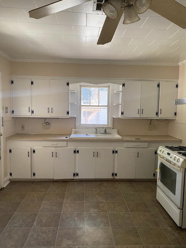 101 E White St #1 - Photo 5 of 10