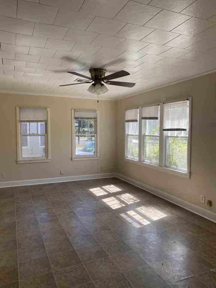 101 E White St #1 - Photo 6 of 10