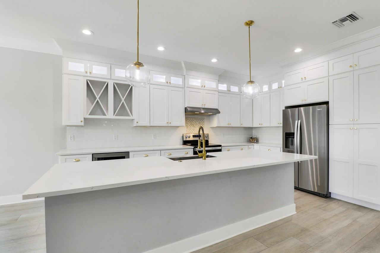 3997 Se Barcelona St - Photo 6 of 33