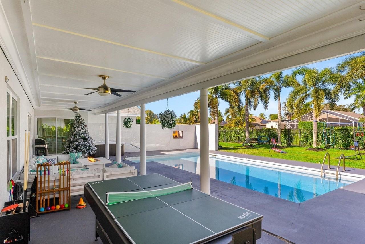 11647 Anhinga Dr - Photo 2 of 45