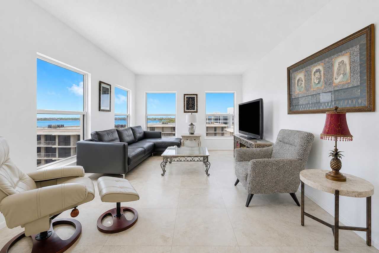 3230 S Ocean Blvd #D607 - Photo 3 of 30