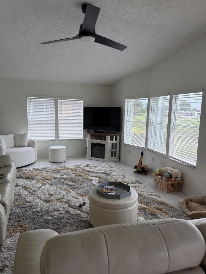 3416 Feriwinkle Ct - Photo 5 of 21