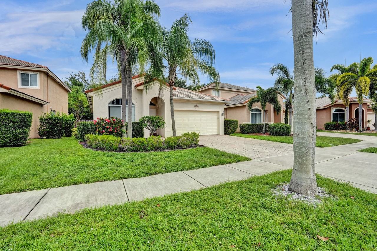 3717 Pebblebrook Mnr - Photo 6 of 50