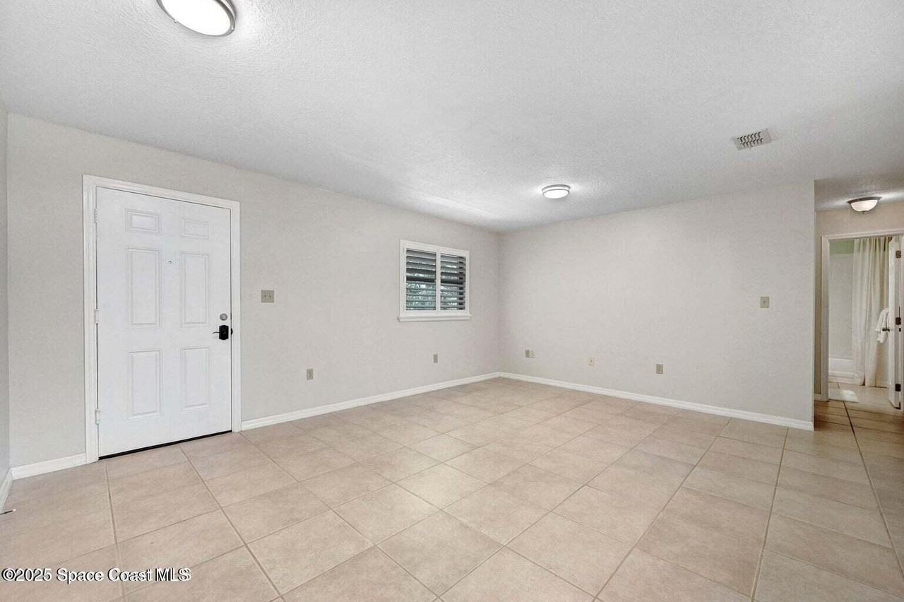 1600 Woodland Dr #4206 - Photo 2 of 16