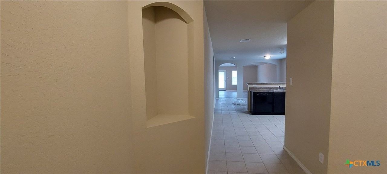 1556 Birmingham Dr - Photo 2 of 17