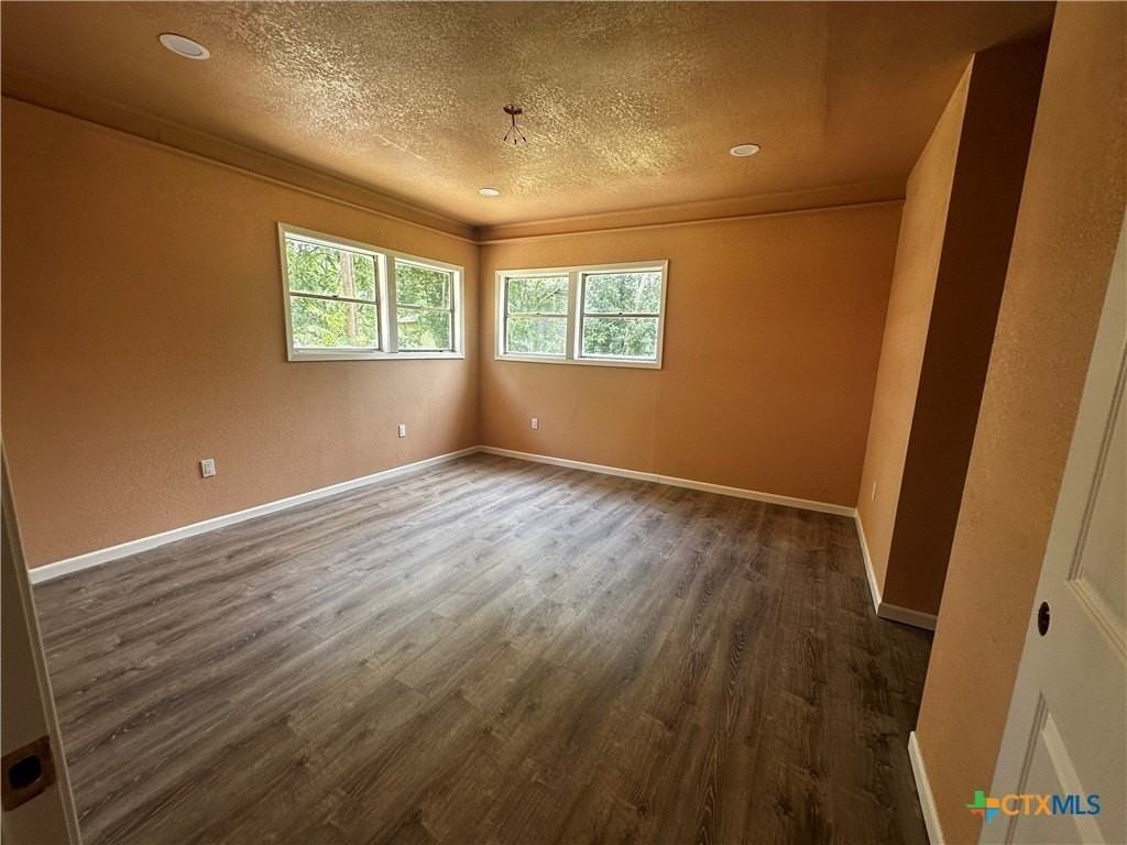 1434 Saint Andrew St - Photo 5 of 19