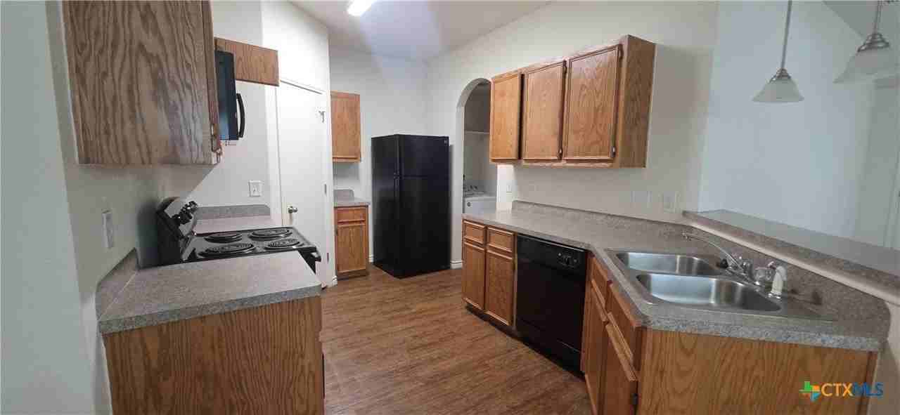 5803 Lariat Ct #A - Photo 5 of 26