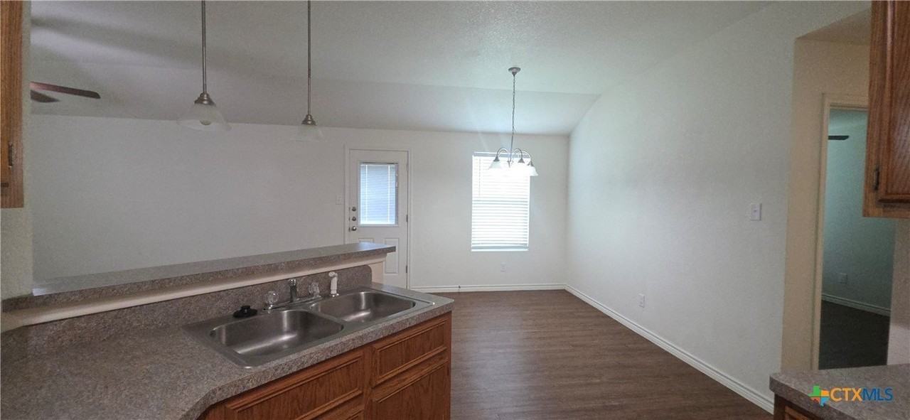 5803 Lariat Ct #A - Photo 7 of 26