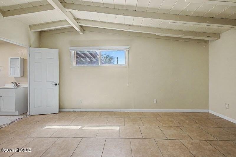 3762 E 22nd St #B - Photo 7 of 24