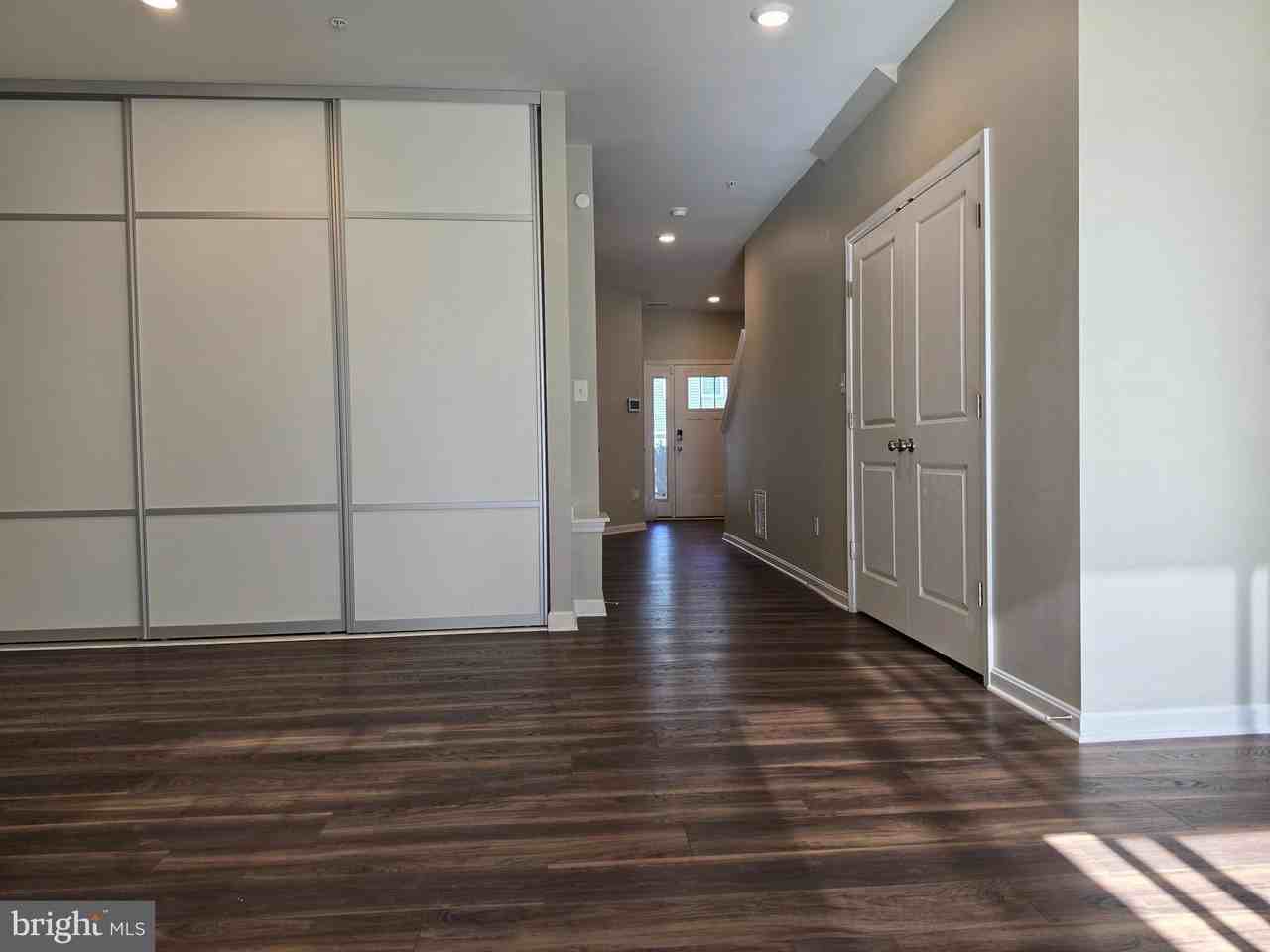 2008 Thornbrook Way - Photo 3 of 13