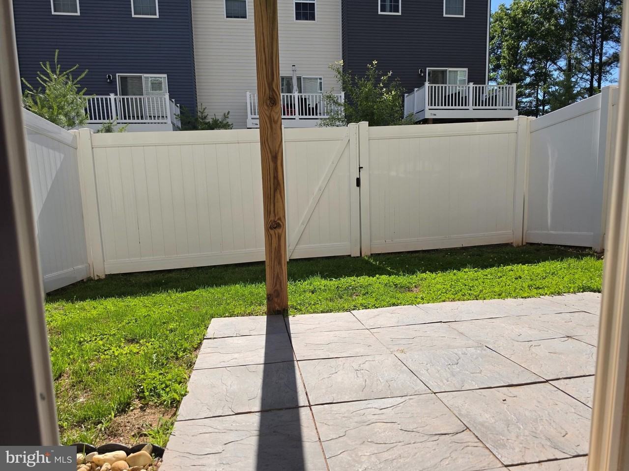 2008 Thornbrook Way - Photo 4 of 13