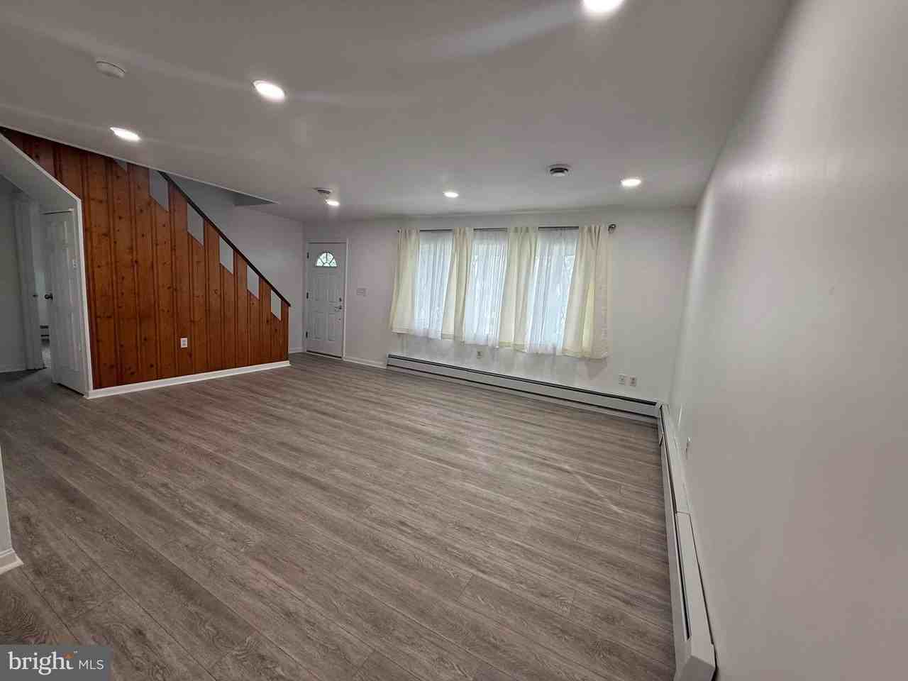 14 Harvard Rd - Photo 2 of 19