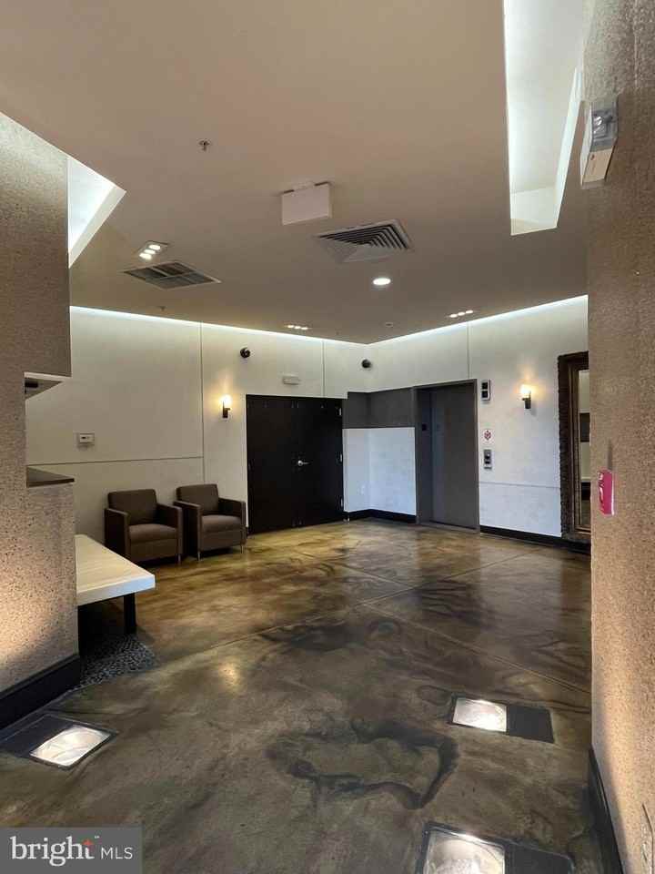 1500 Thames St #304 - Photo 3 of 39