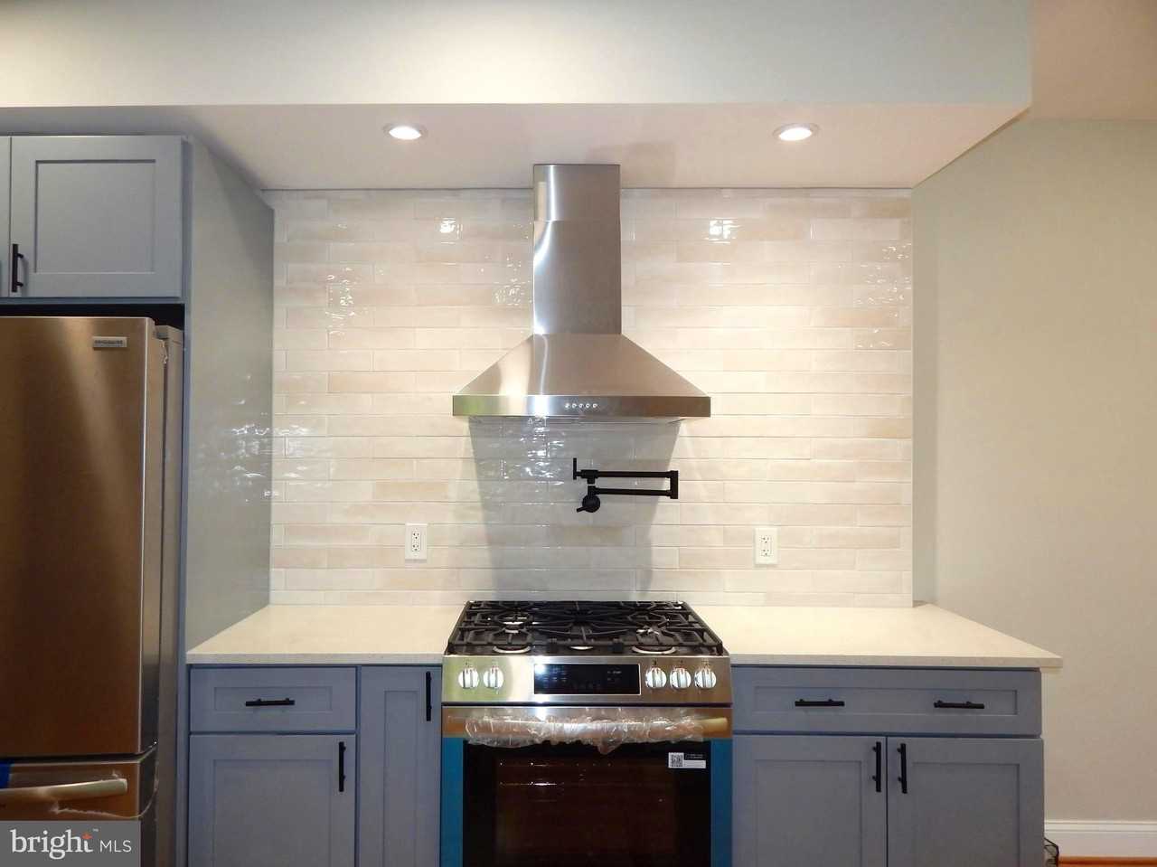 301 Cornwall St - Photo 5 of 17