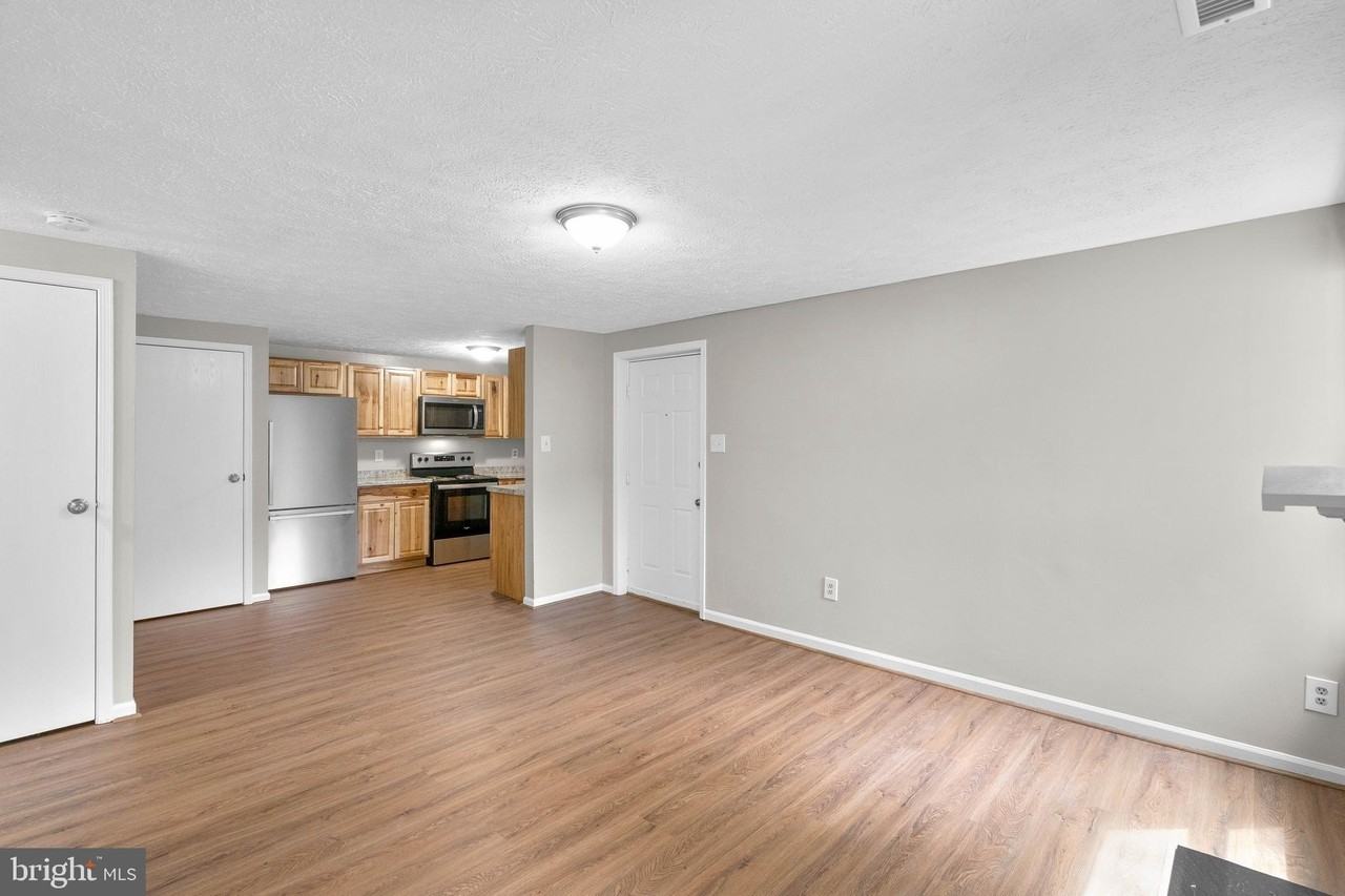 3925 Greencastle Rd #103 - Photo 3 of 24