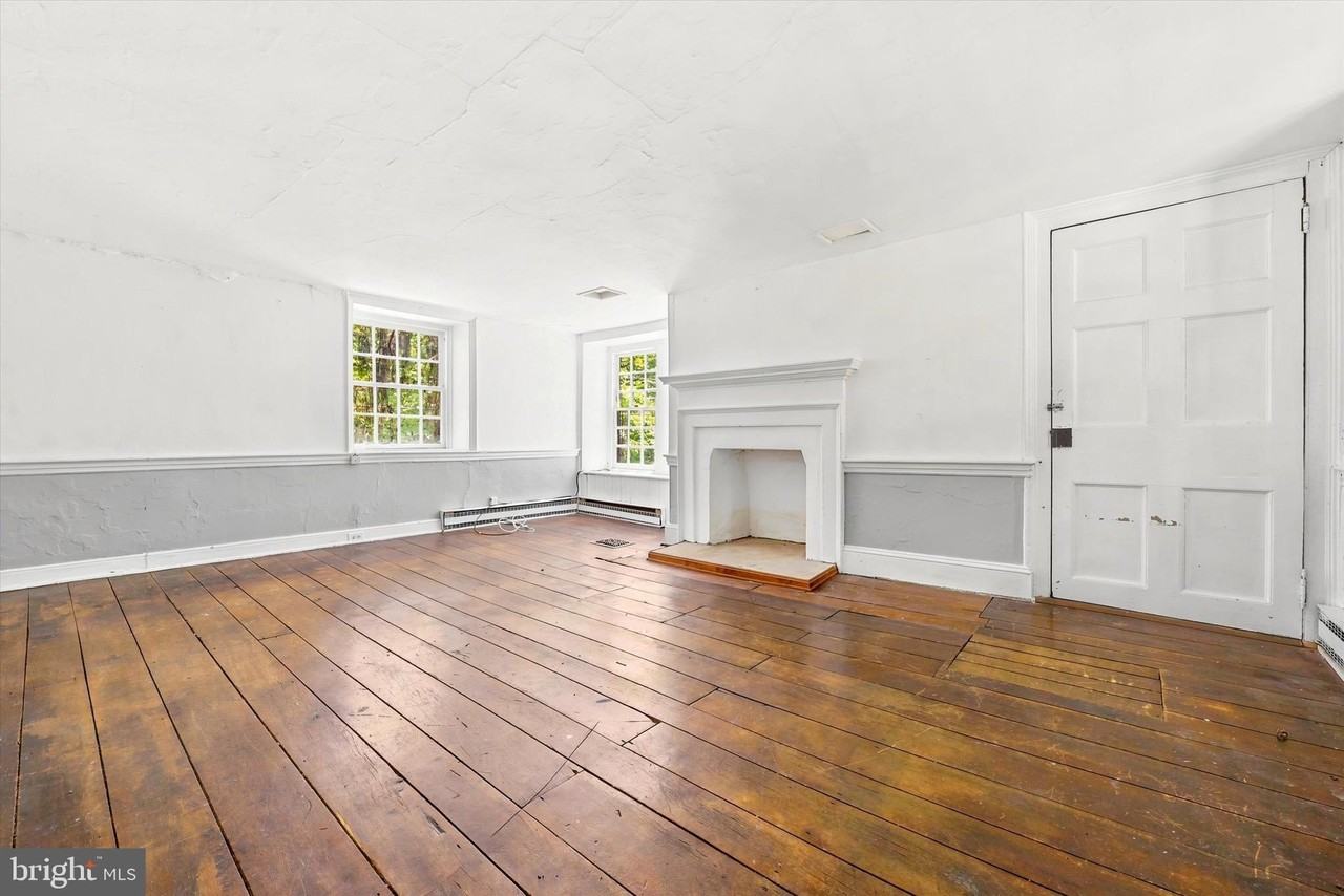 210 Westtown Way - Photo 3 of 22