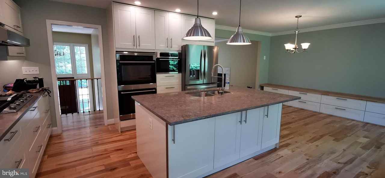 6322 Kellogg Dr - Photo 7 of 35