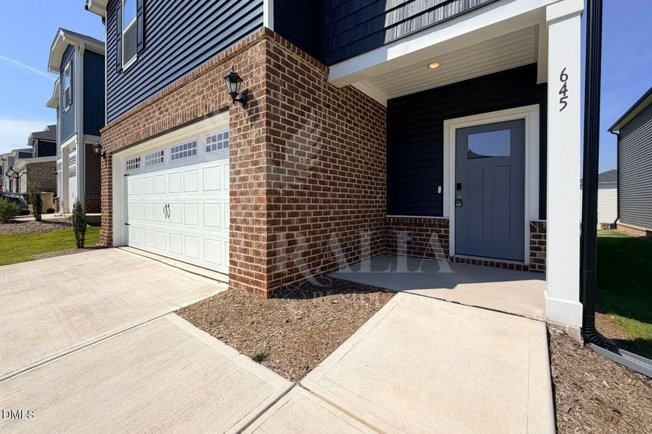645 Red River Dr - Photo 2 of 45