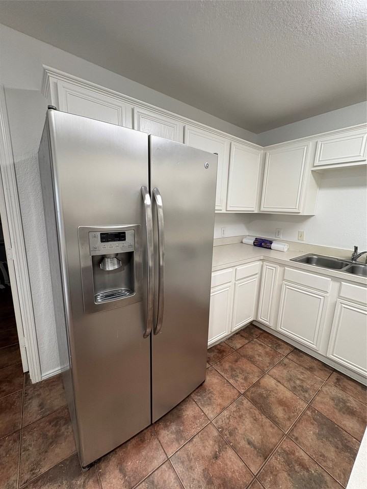 7420 Wild Brick Dr - Photo 2 of 10