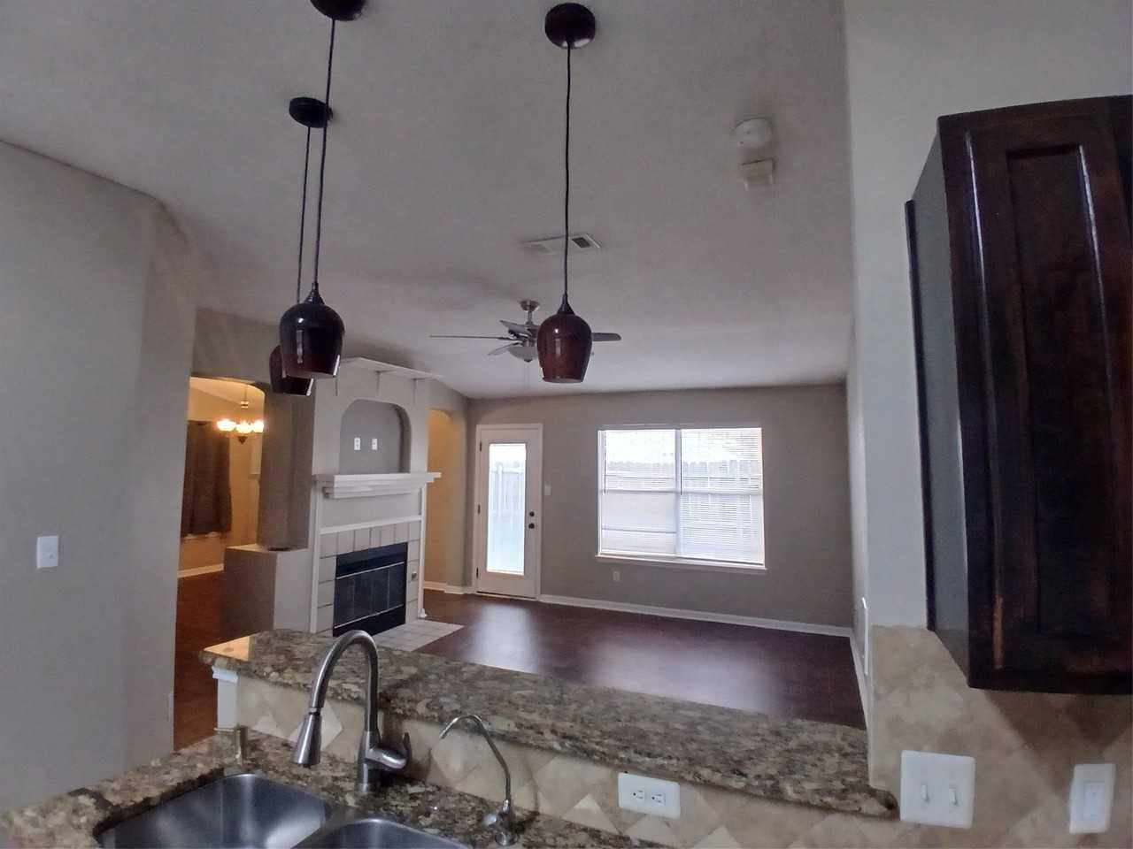 1416 Ross Dr - Photo 7 of 16