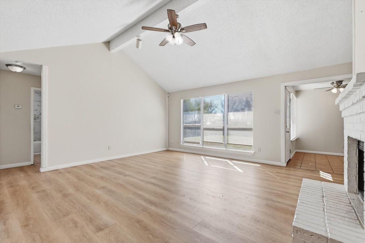 1234 Roan Dr - Photo 5 of 21