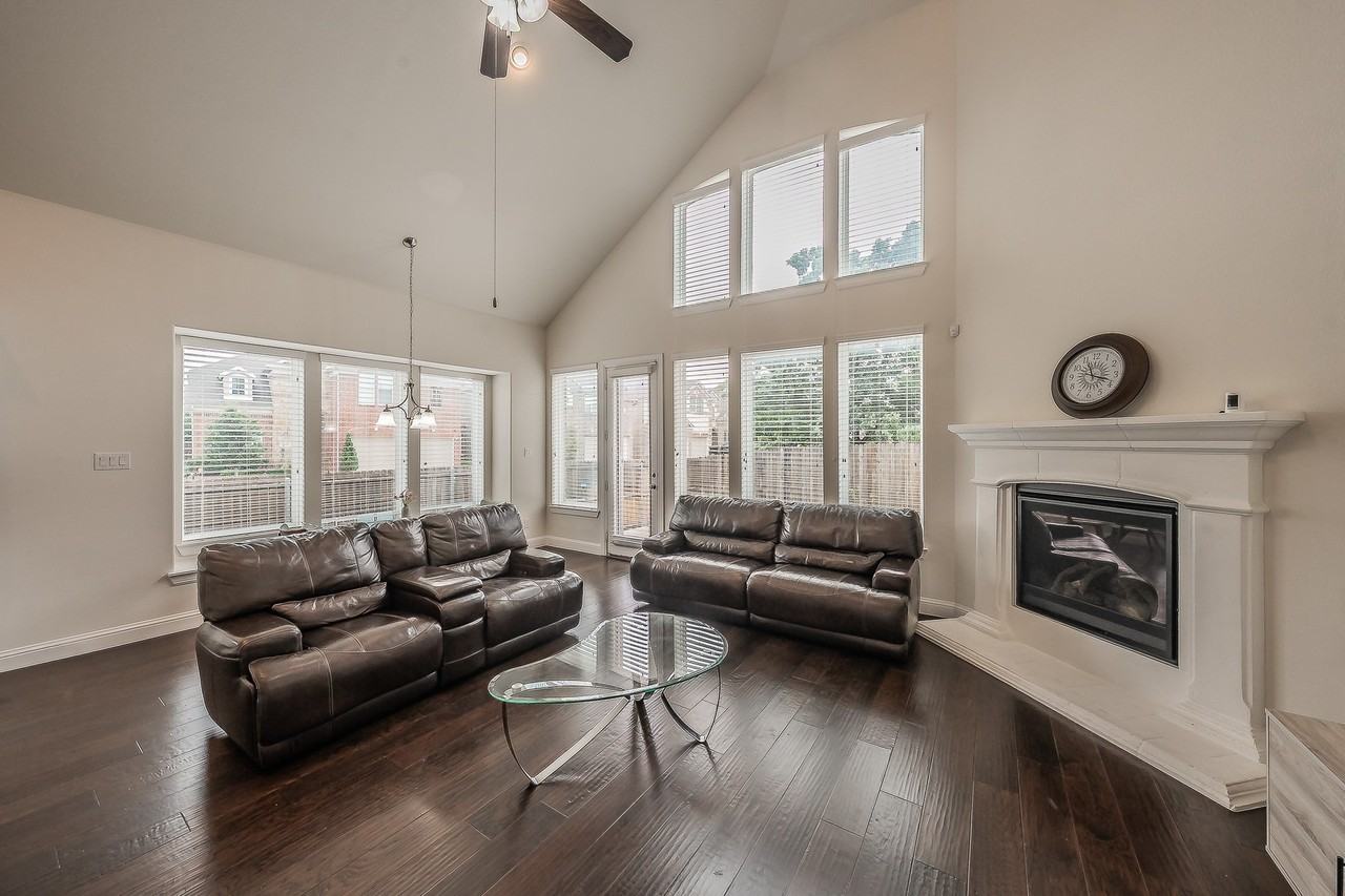 4032 Alpine Rose Ct - Photo 3 of 31