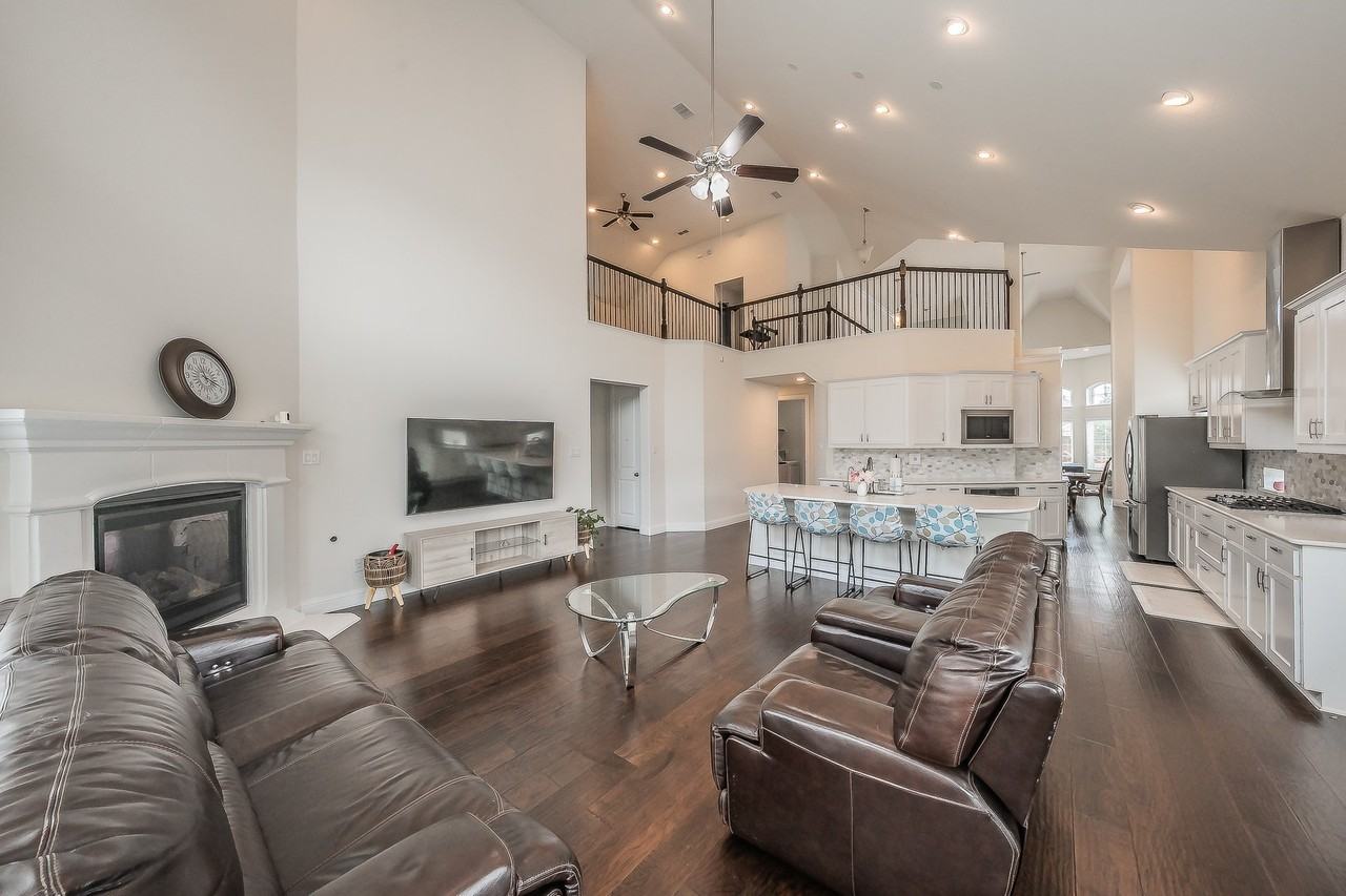 4032 Alpine Rose Ct - Photo 5 of 31