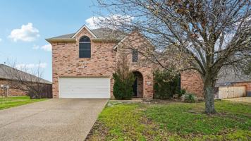 featured image of 313 Country Lakes Dr