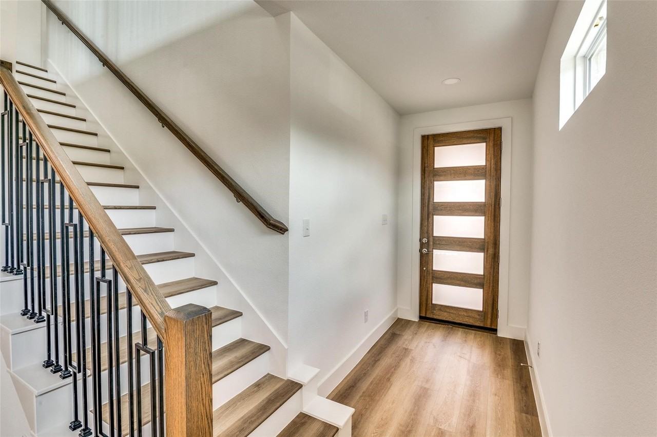 7307 Rubio Pl - Photo 2 of 17
