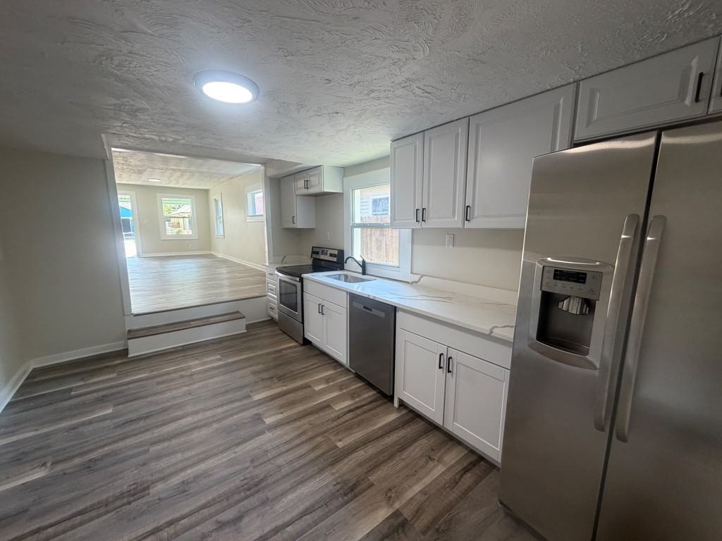 2146 Gent Ave #1 - Photo 4 of 10