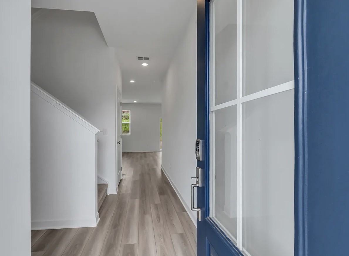 168 Millbrook Dr #1 - Photo 4 of 15