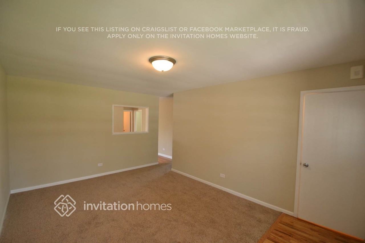 2401 Birch Ln - Photo 3 of 7