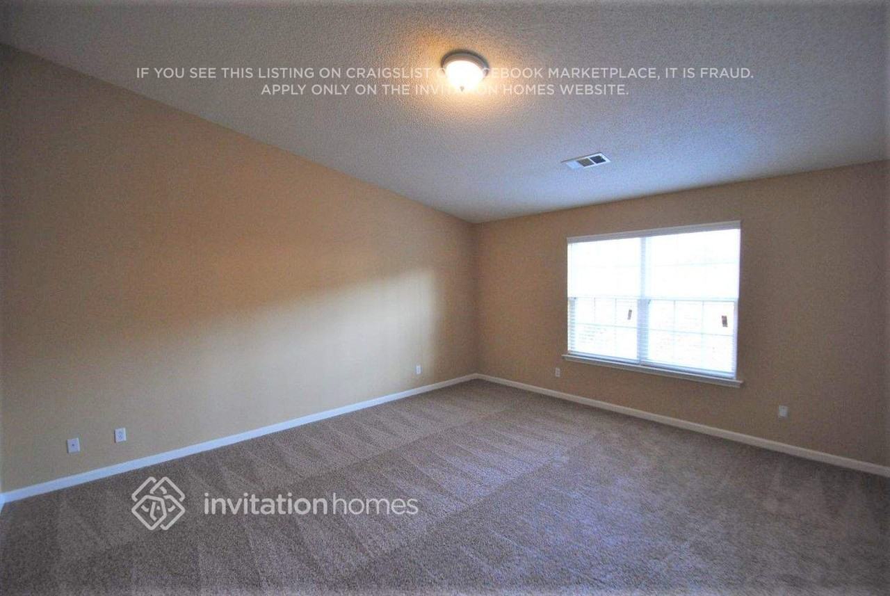 3509 Devon Chase Rd - Photo 2 of 6