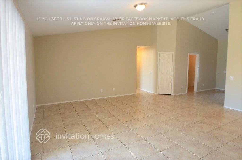 9243 W Mountain View Rd - Photo 7 of 18