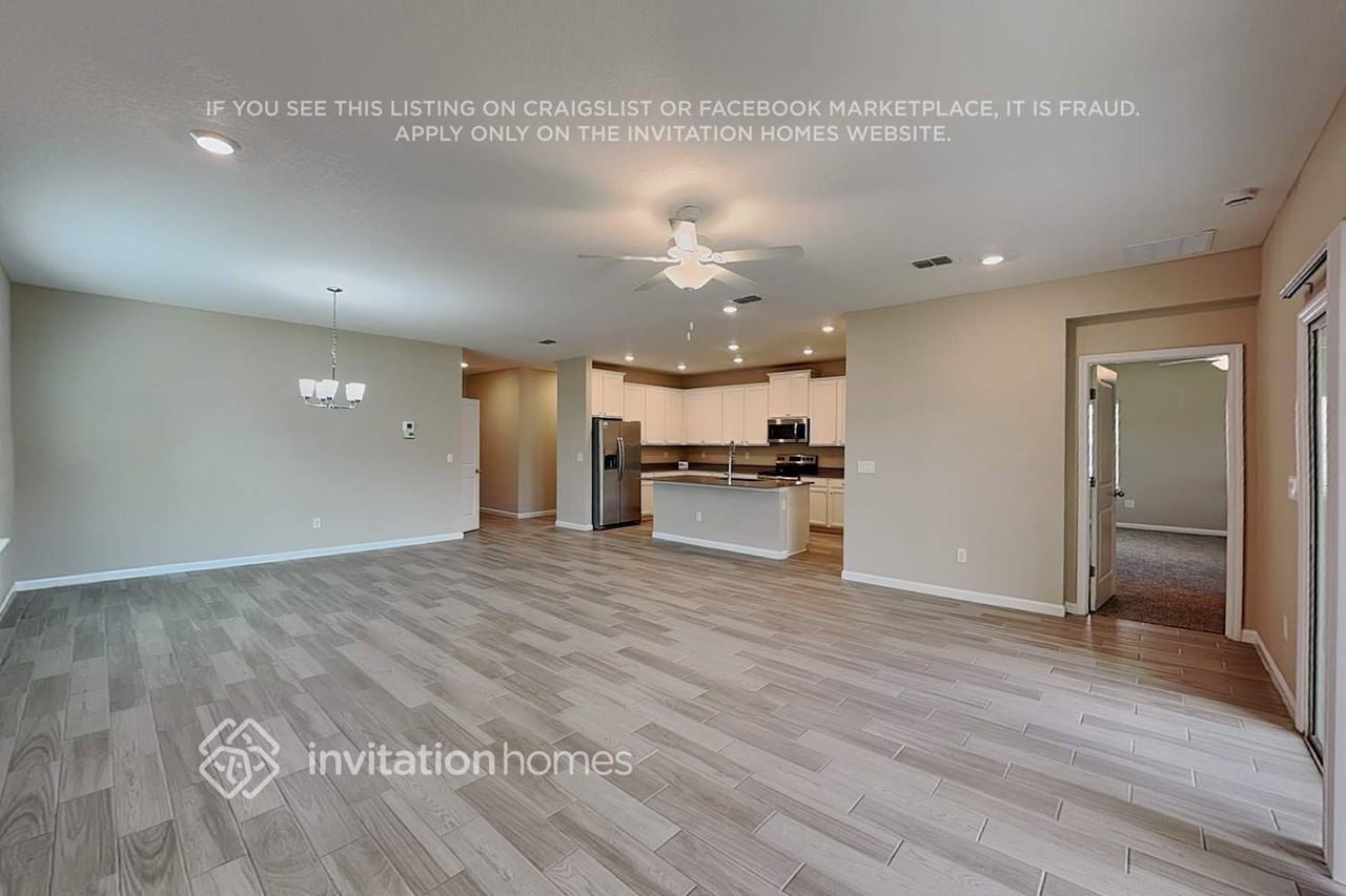 11249 Oyster Creek Rd - Photo 3 of 20