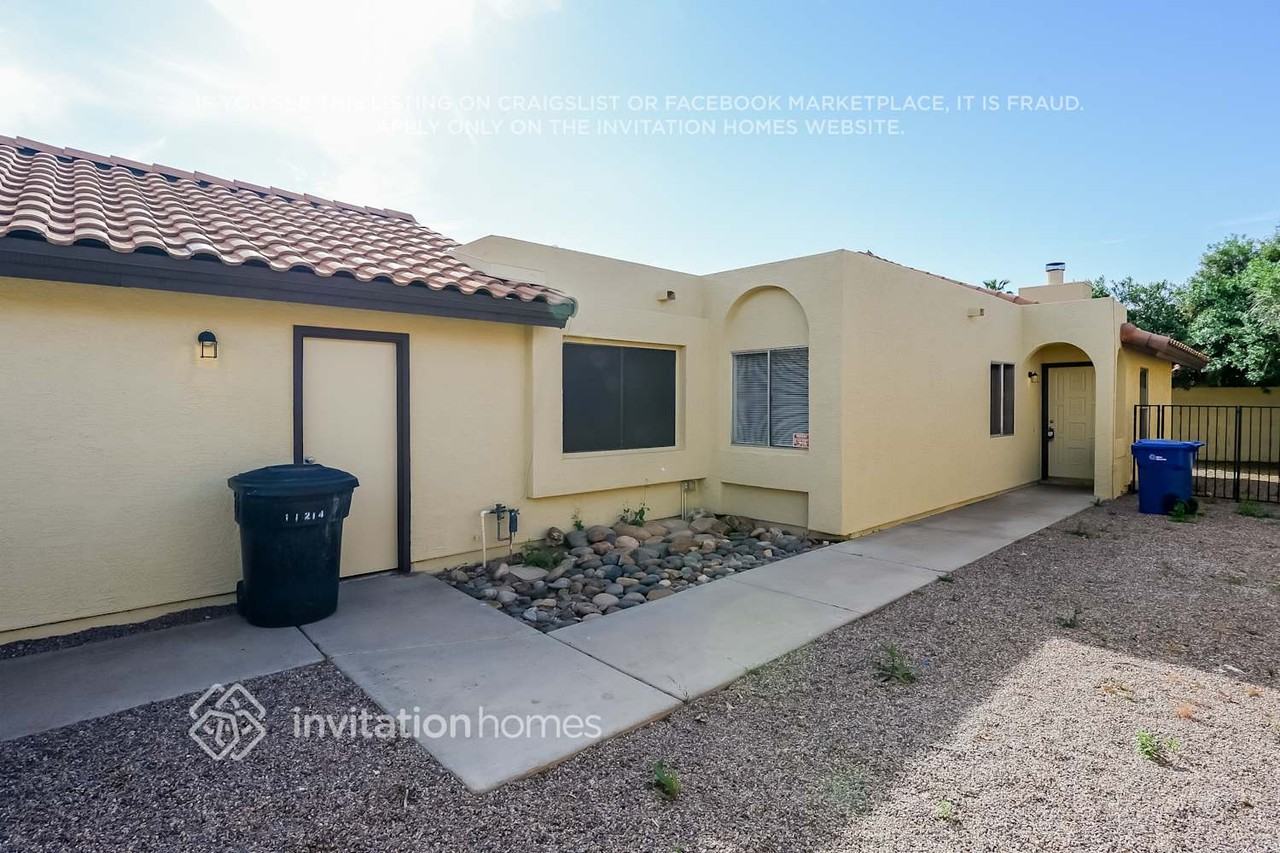 2119 E Forge Ave - Photo 2 of 15