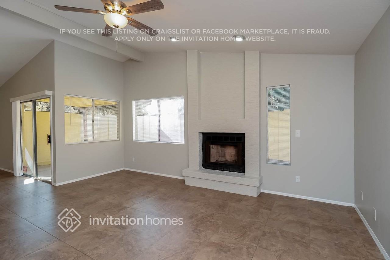 2119 E Forge Ave - Photo 3 of 15