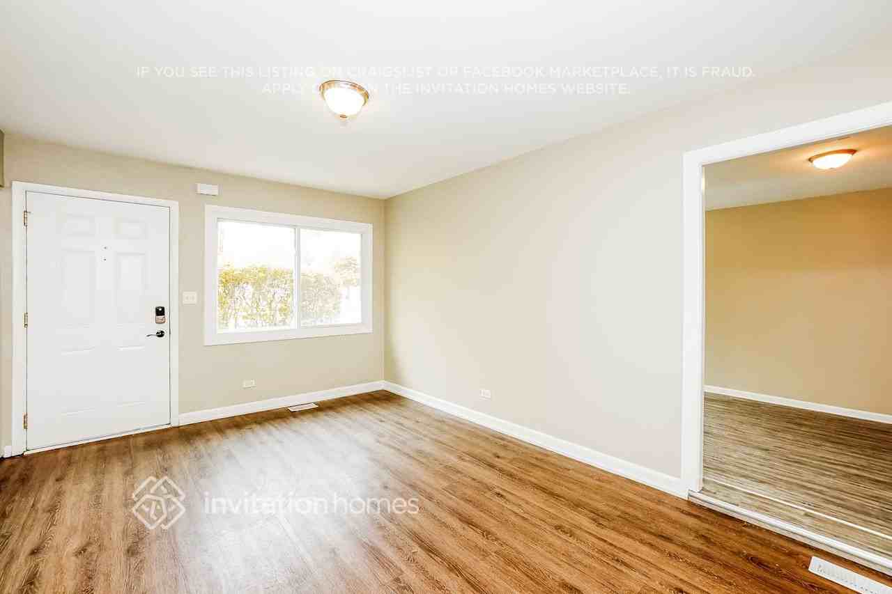 280 Mohave St - Photo 5 of 17