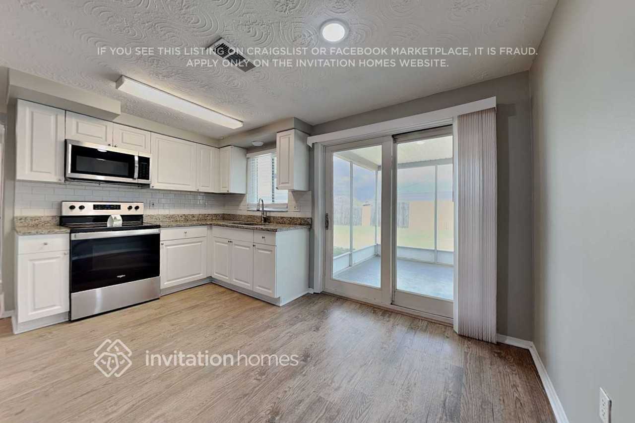 5124 Janice Ln - Photo 7 of 16
