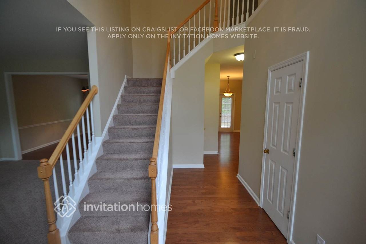 4007 Annandale Main Nw - Photo 3 of 14