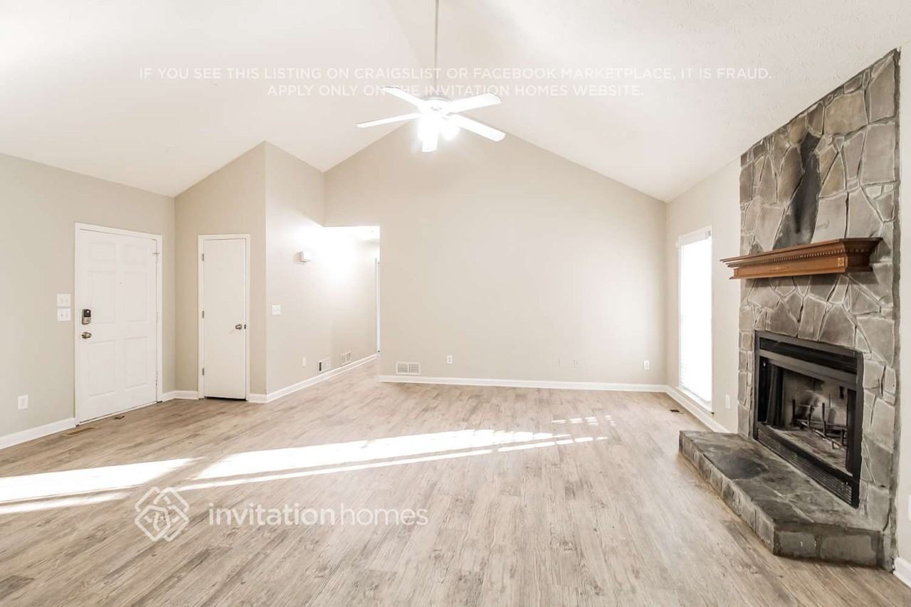 1811 Sigman Trce Nw - Photo 5 of 18