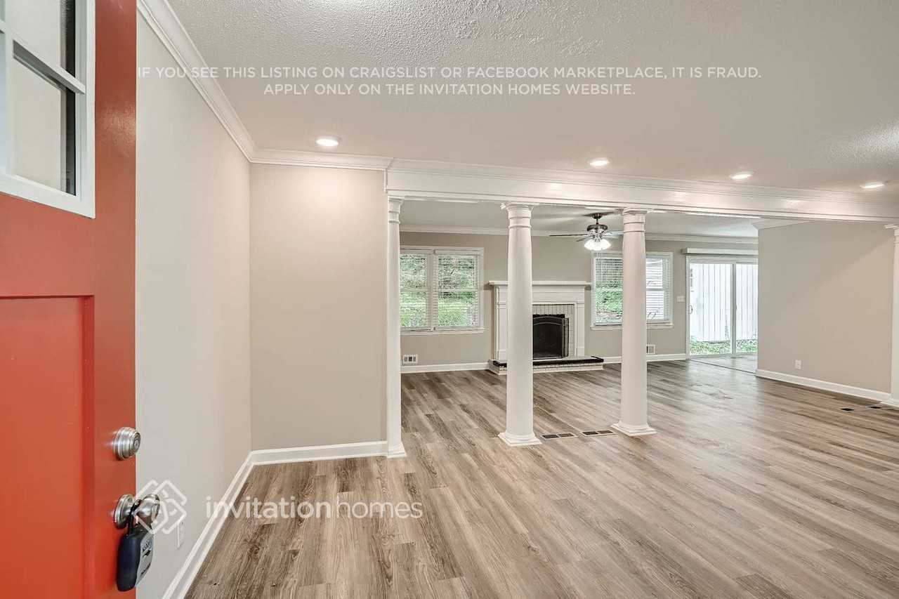 2846 Cedarbrook Dr - Photo 5 of 25