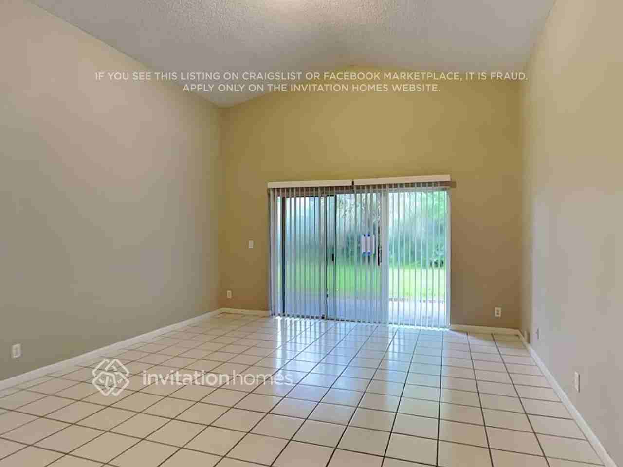 7546 Briar Cliff Cir - Photo 5 of 19